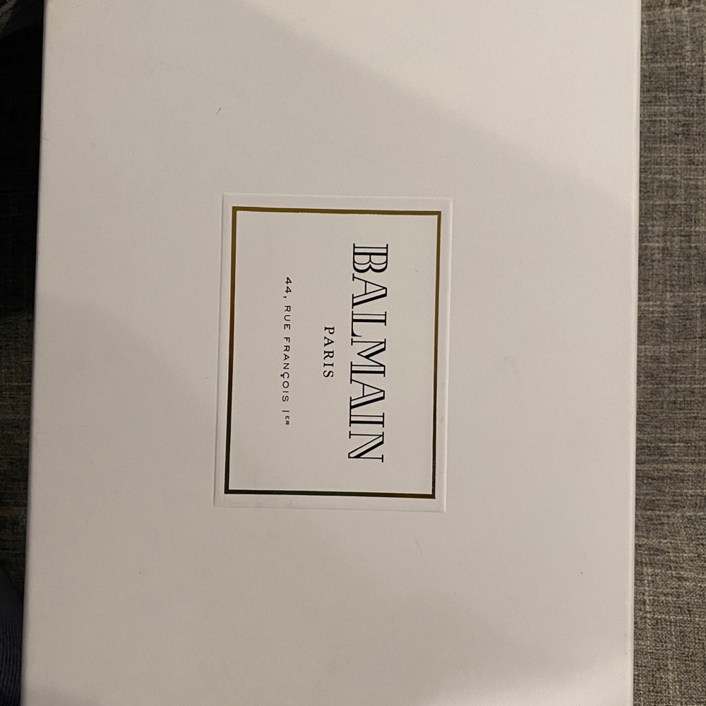 Balmain - Picture 11 of 12